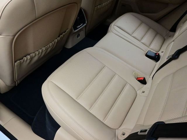 New 2026 Porsche Macan Turbo image 15