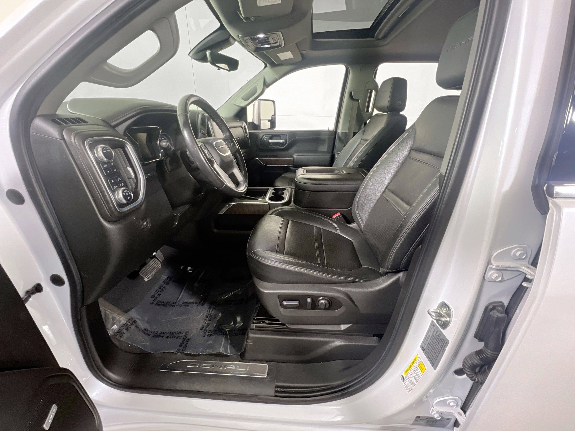 Used 2022 GMC Sierra 2500 Denali w/ Denali Ultimate Package image 21
