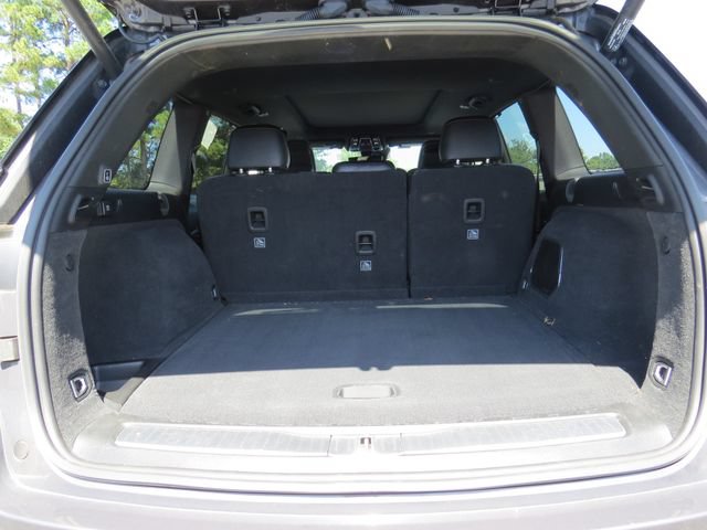 Used 2022 Jeep Grand Cherokee Summit w/ Luxury Tech Group V AWD/4WD image 11