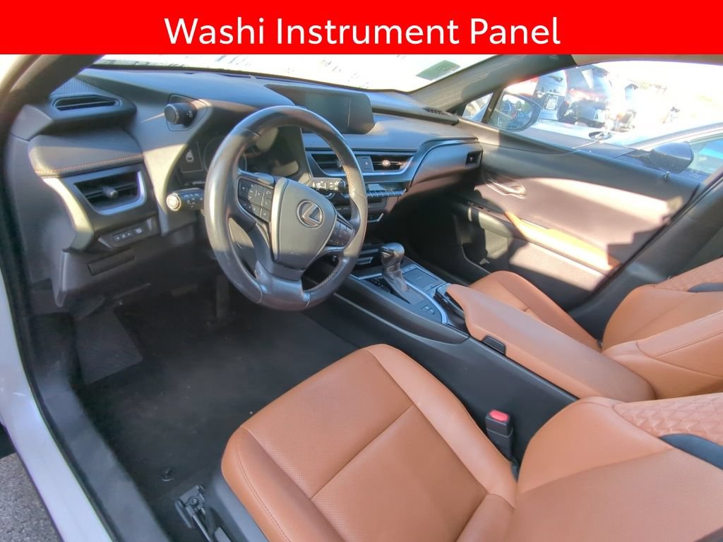Used 2019 Lexus UX 250h AWD/4WD image 8