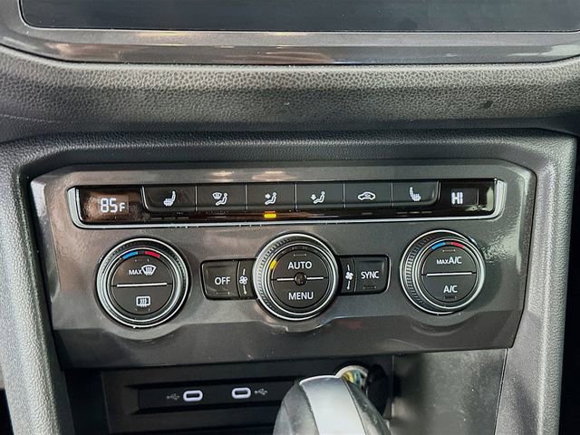 Used 2021 Volkswagen Tiguan SE image 15