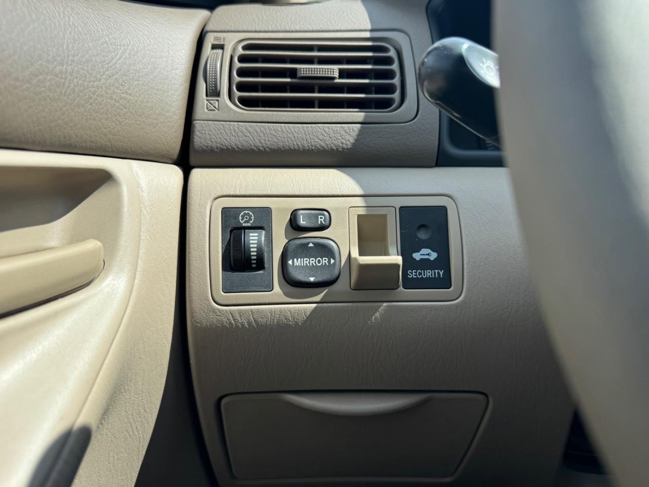 Used 2006 Toyota Corolla CE image 23