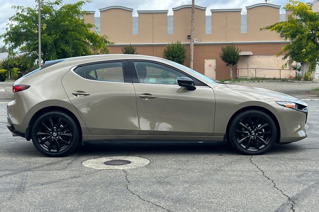 Certified 2025 MAZDA MAZDA3 Carbon AWD/4WD image 3
