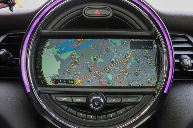 Used 2017 MINI Cooper S image 30