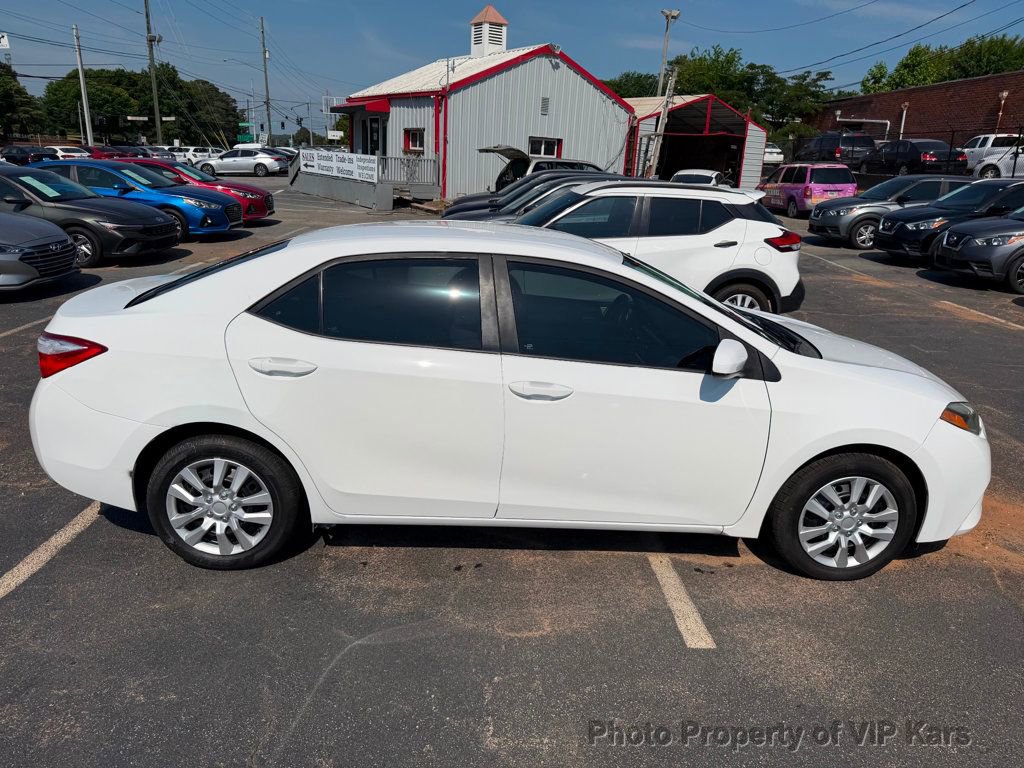 Used 2016 Toyota Corolla LE FWD image 4