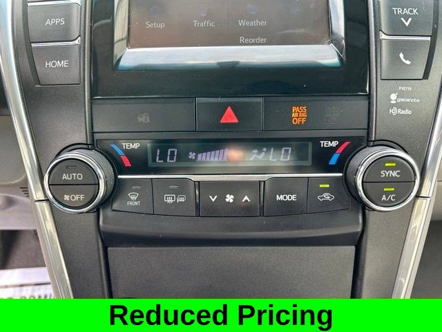 Used 2015 Toyota Camry XLE FWD image 30