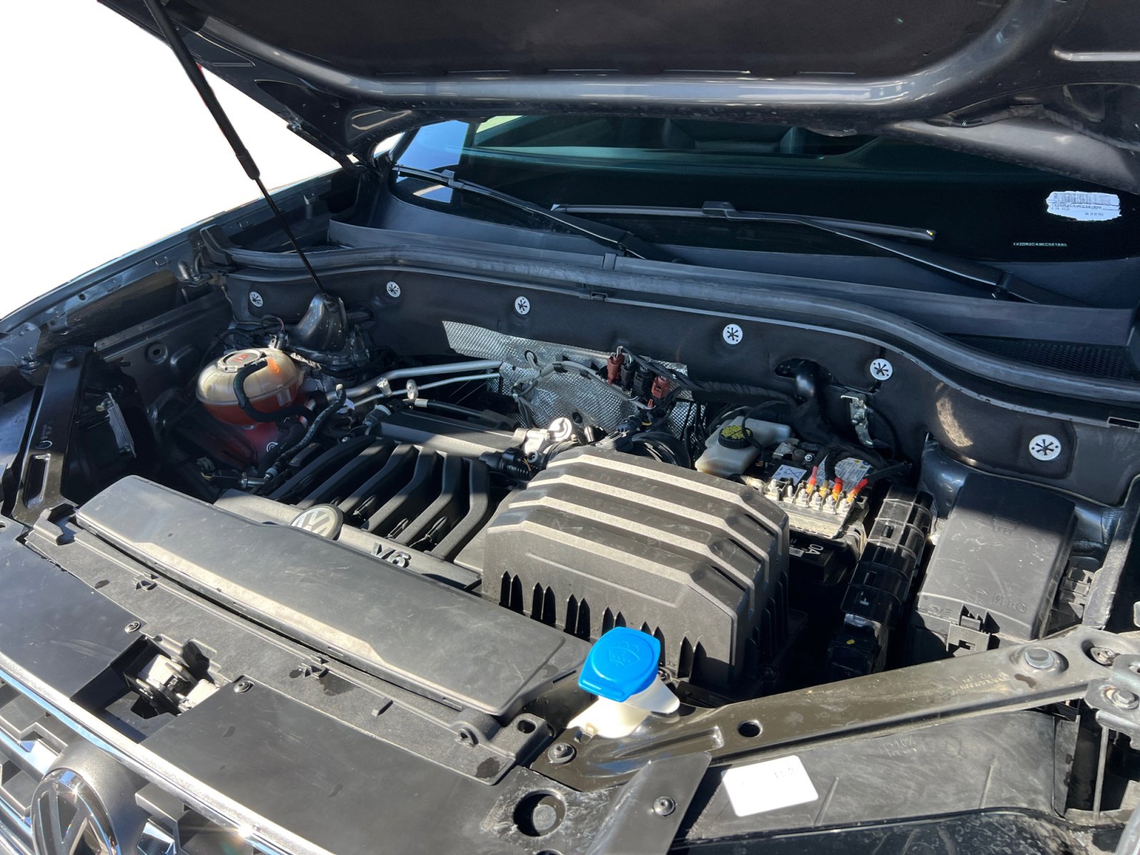 Used 2019 Volkswagen Atlas SE w/ Towing Package image 13