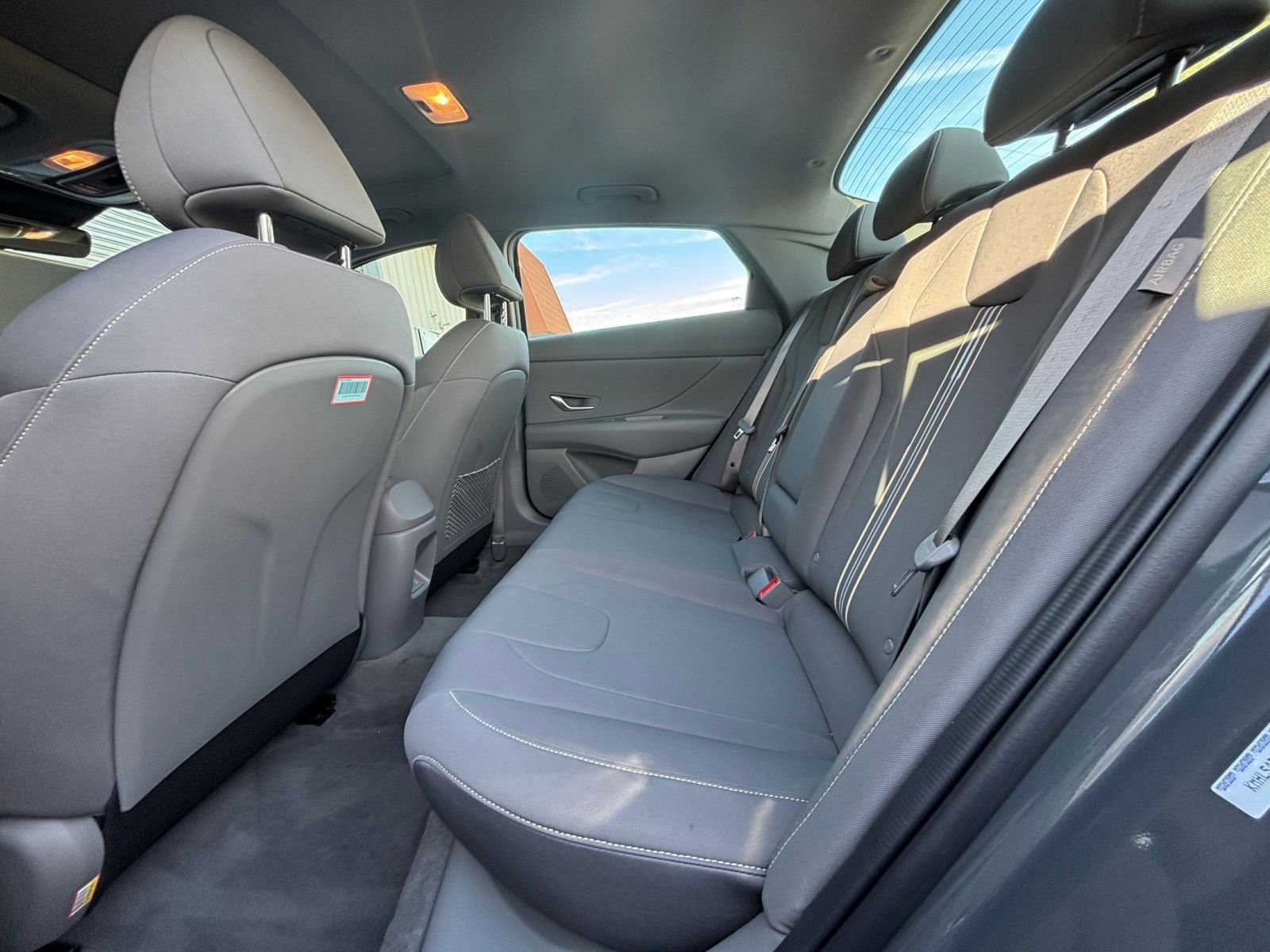 Used 2025 Hyundai Elantra SEL image 24