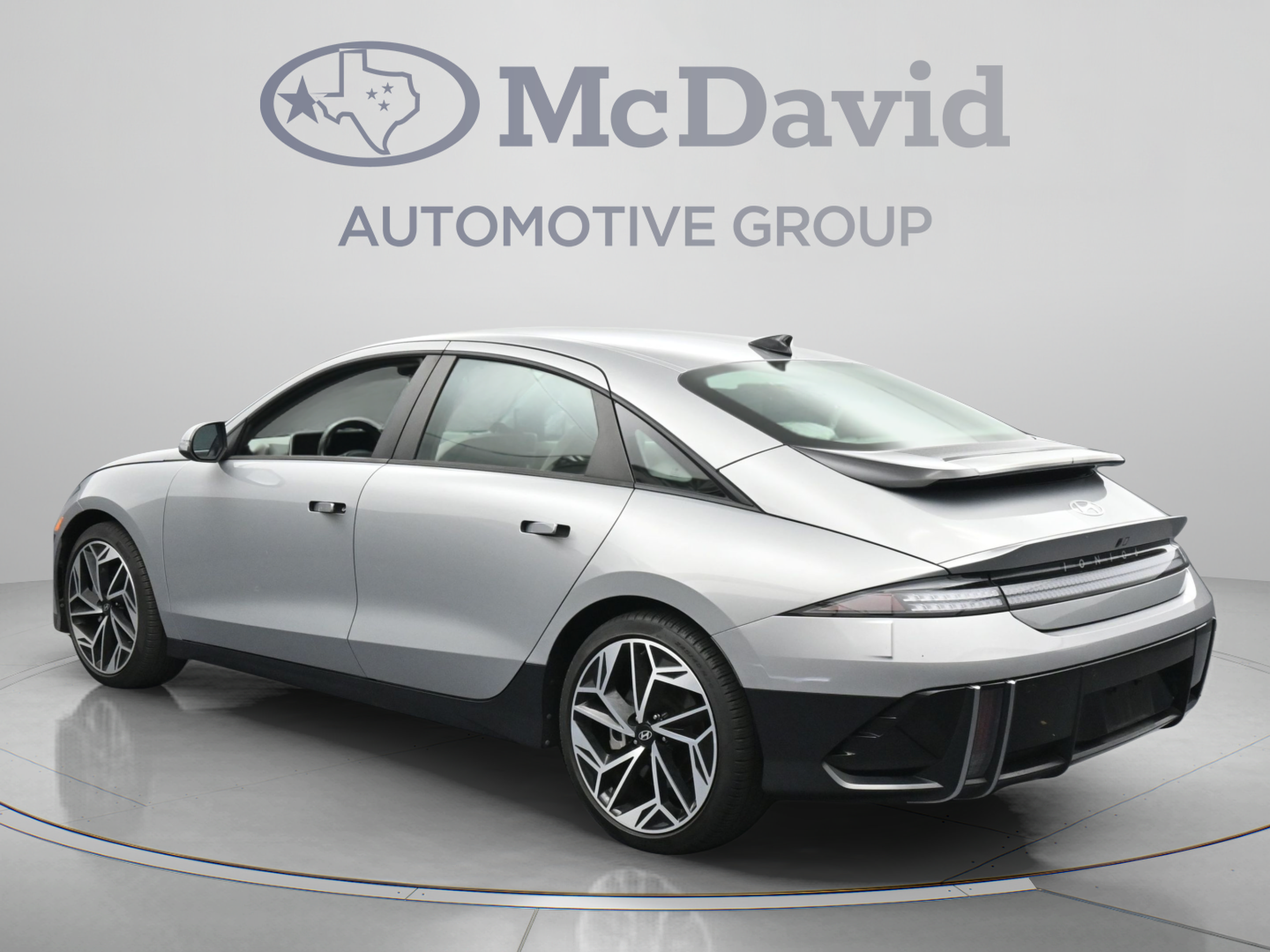 Used 2024 Hyundai Ioniq 6 SEL RWD image 6