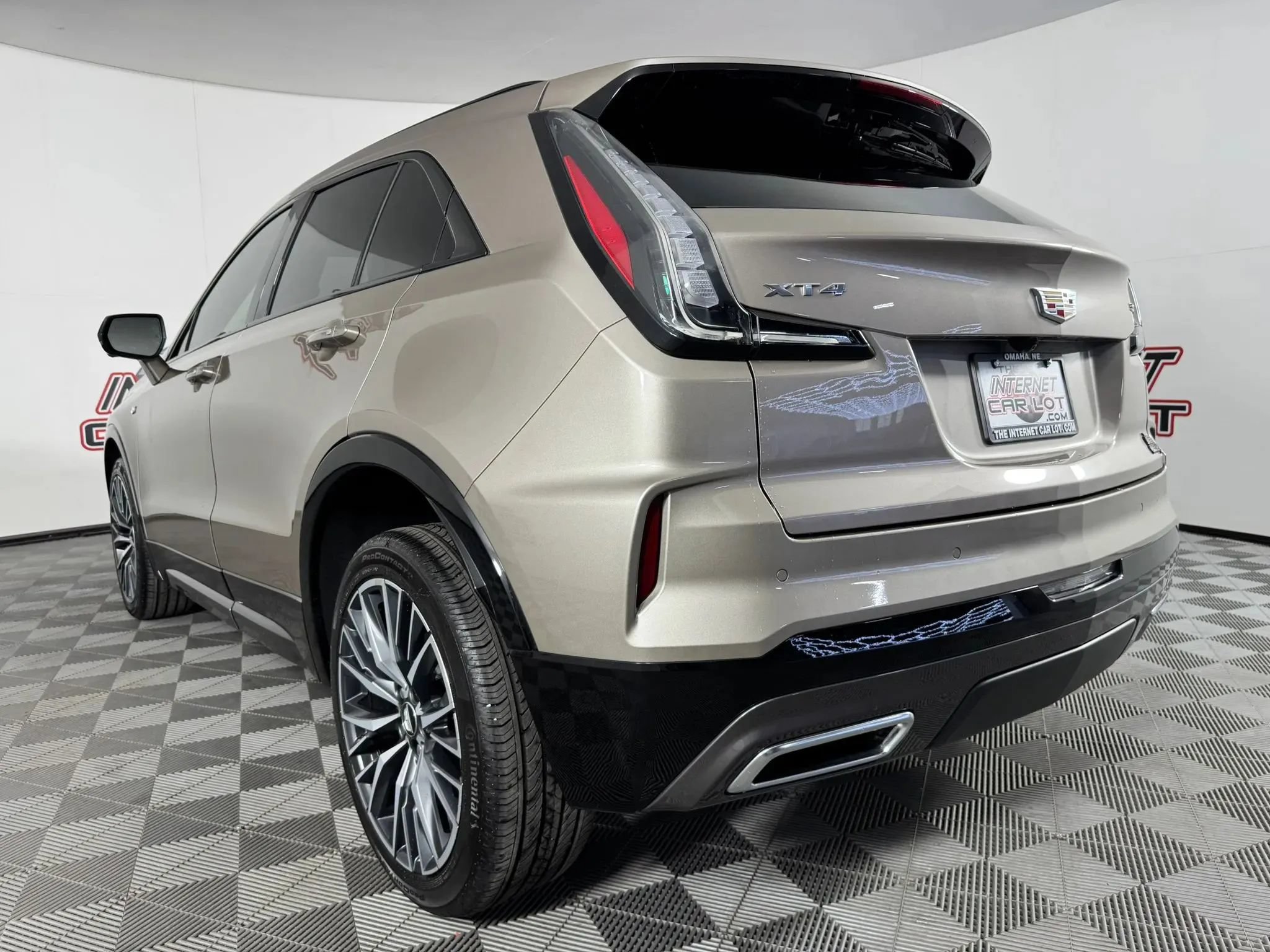 Used 2025 Cadillac XT4 Sport FWD image 29