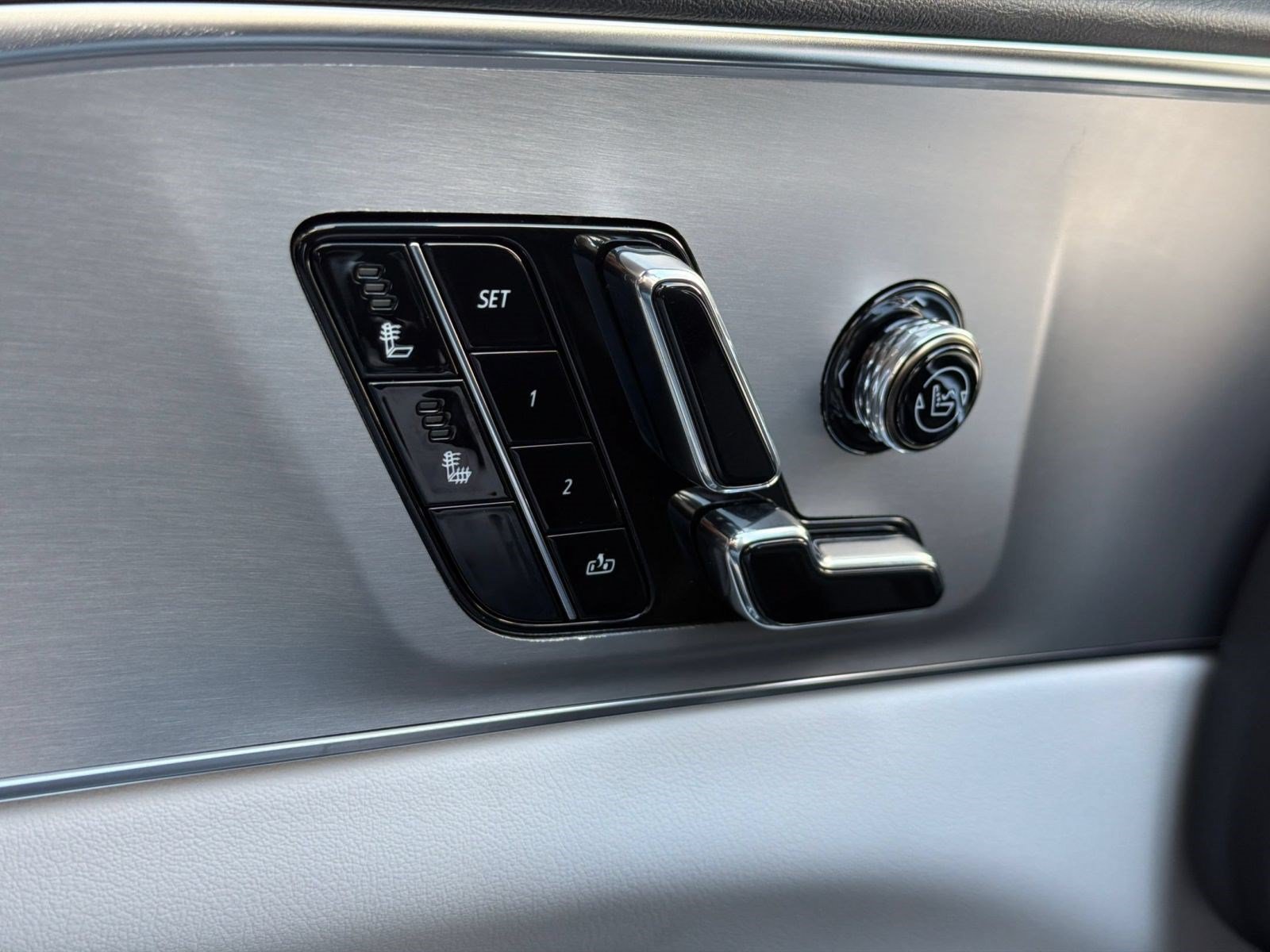 New 2027 Cadillac Lyriq Sport RWD image 15