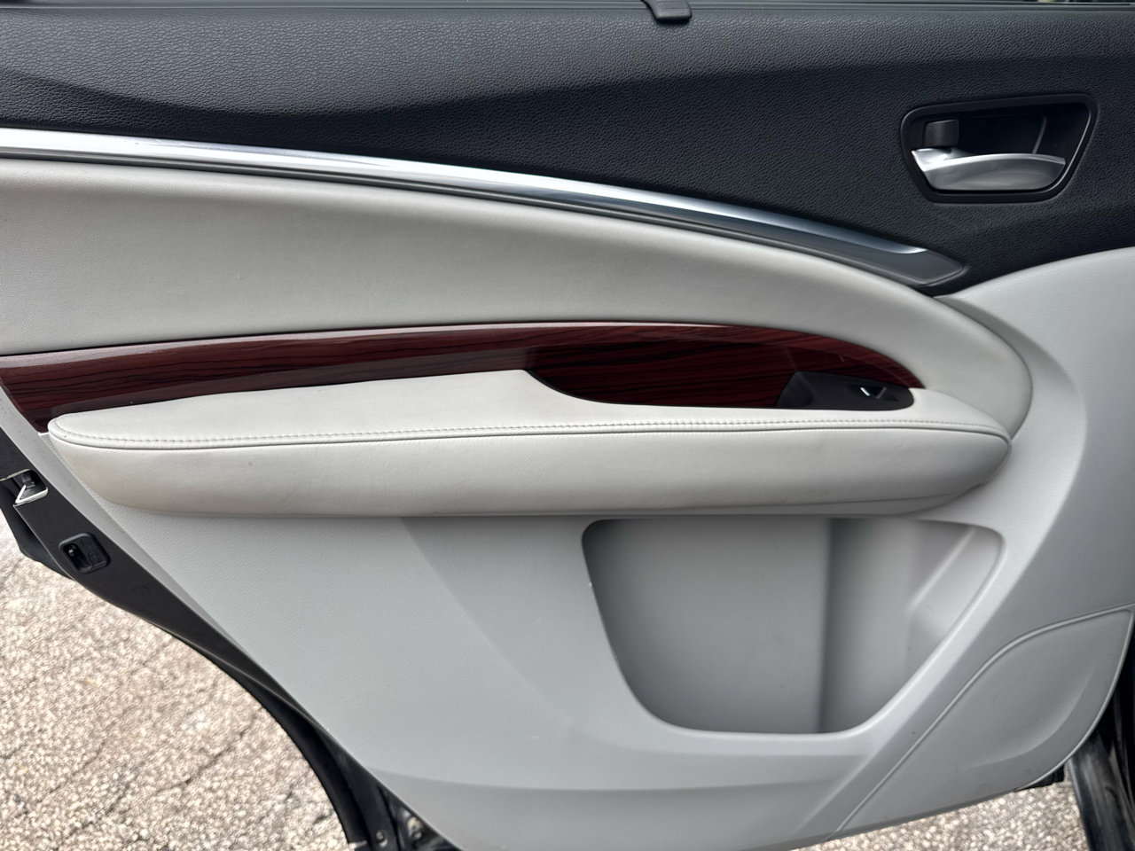 Used 2016 Acura MDX SH-AWD image 29