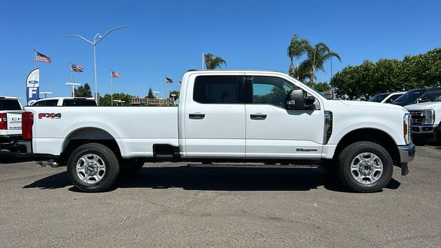 New 2026 Ford F250 XLT w/ FX4 Off-Road Package image 2