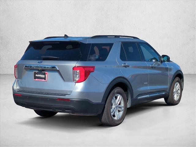 Certified 2023 Ford Explorer XLT RWD image 5