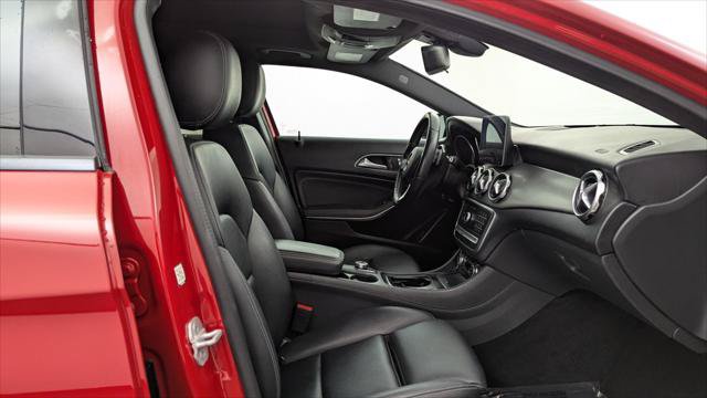 Used 2018 Mercedes-Benz GLA 250 4MATIC image 21