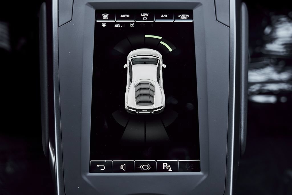 Used 2021 Lamborghini Huracan EVO RWD image 67