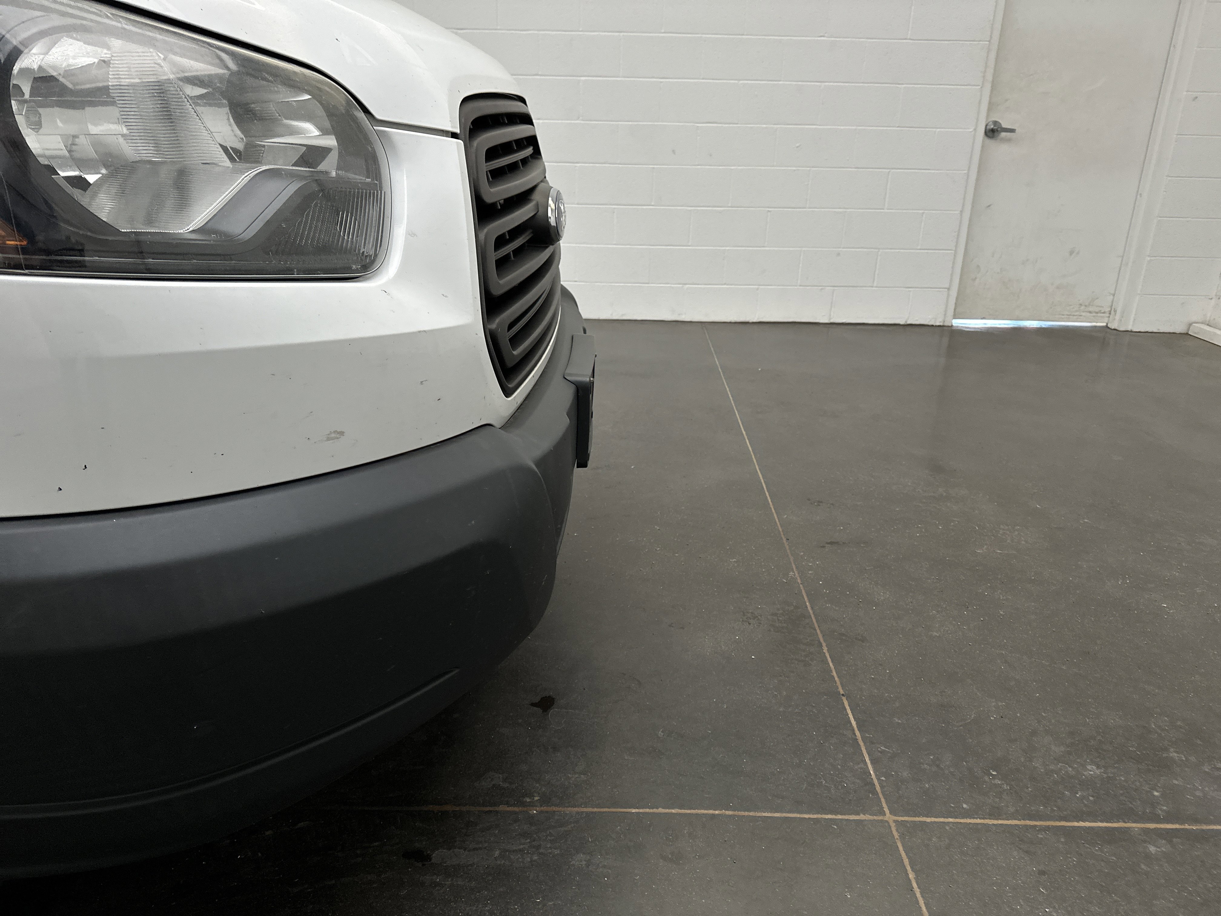 Used 2015 Ford Transit 150 130 Low Roof RWD image 2