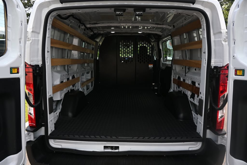 Used 2025 Ford Transit 250 Low Roof w/ Exterior Upgrade Package RWD image 25