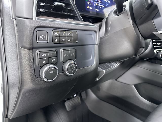 New 2026 Chevrolet Suburban LT w/ Comfort Package AWD/4WD image 19
