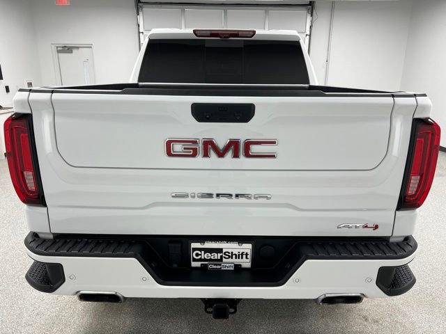 Used 2024 GMC Sierra 1500 AT4 w/ Technology Package AWD/4WD image 9