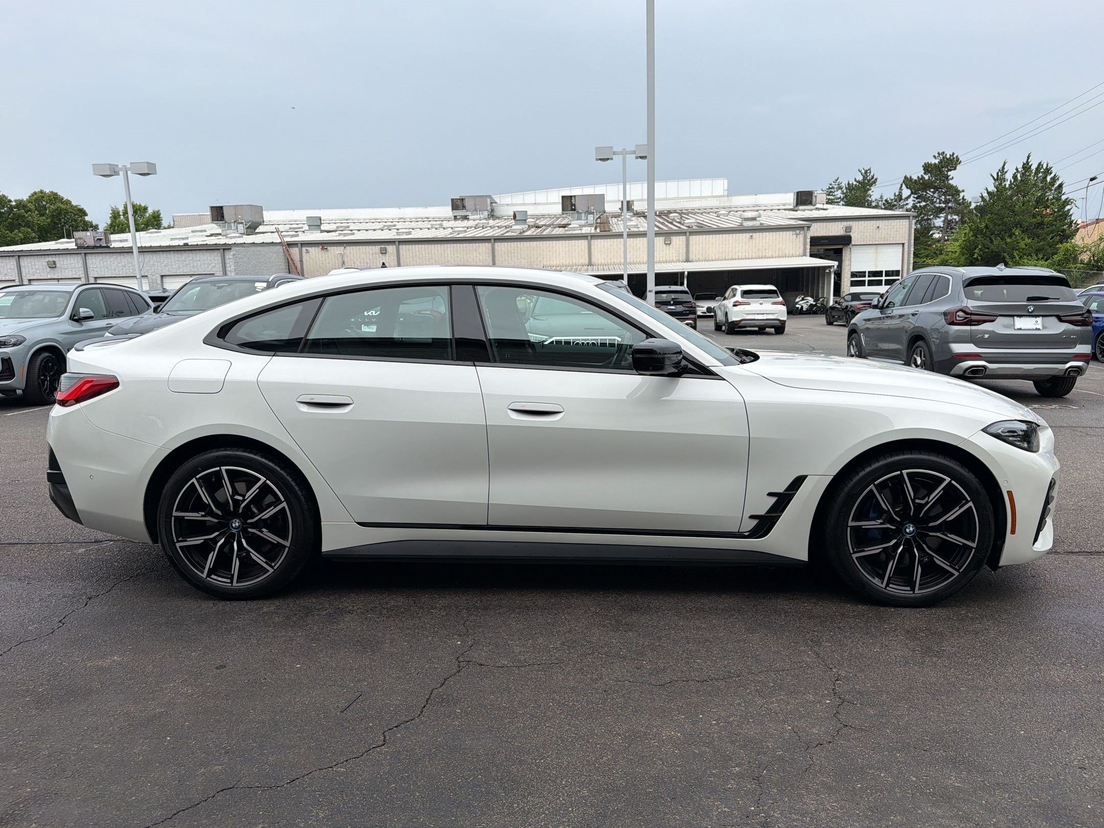 Certified 2023 BMW i4 eDrive40 w/ M Sport Package RWD image 8