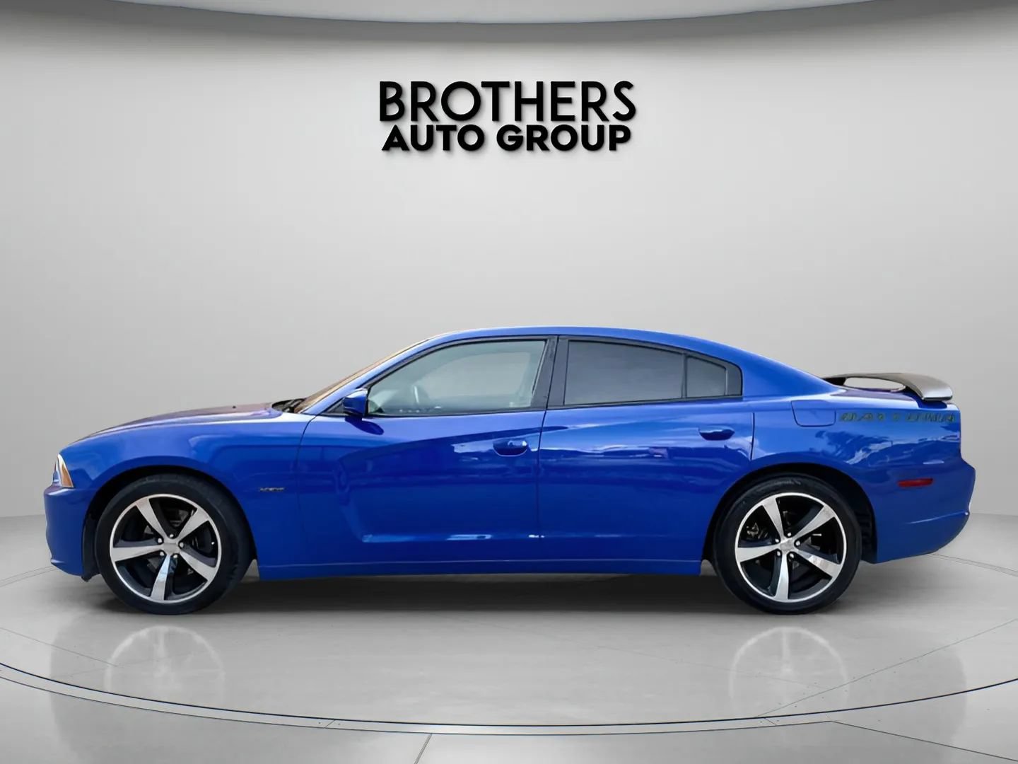 Used 2013 Dodge Charger R/T RWD image 9