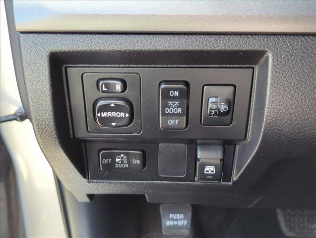 Used 2016 Toyota Tundra SR5 w/ SR5 Upgrade Package image 15