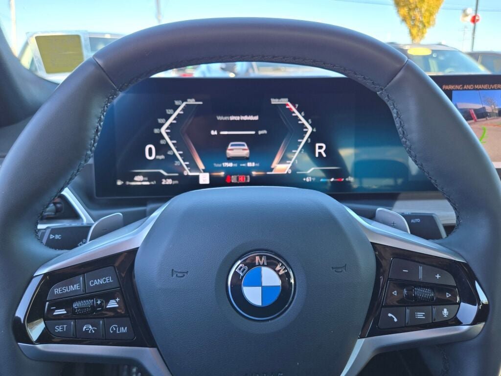 Used 2025 BMW 330i xDrive Sedan image 33