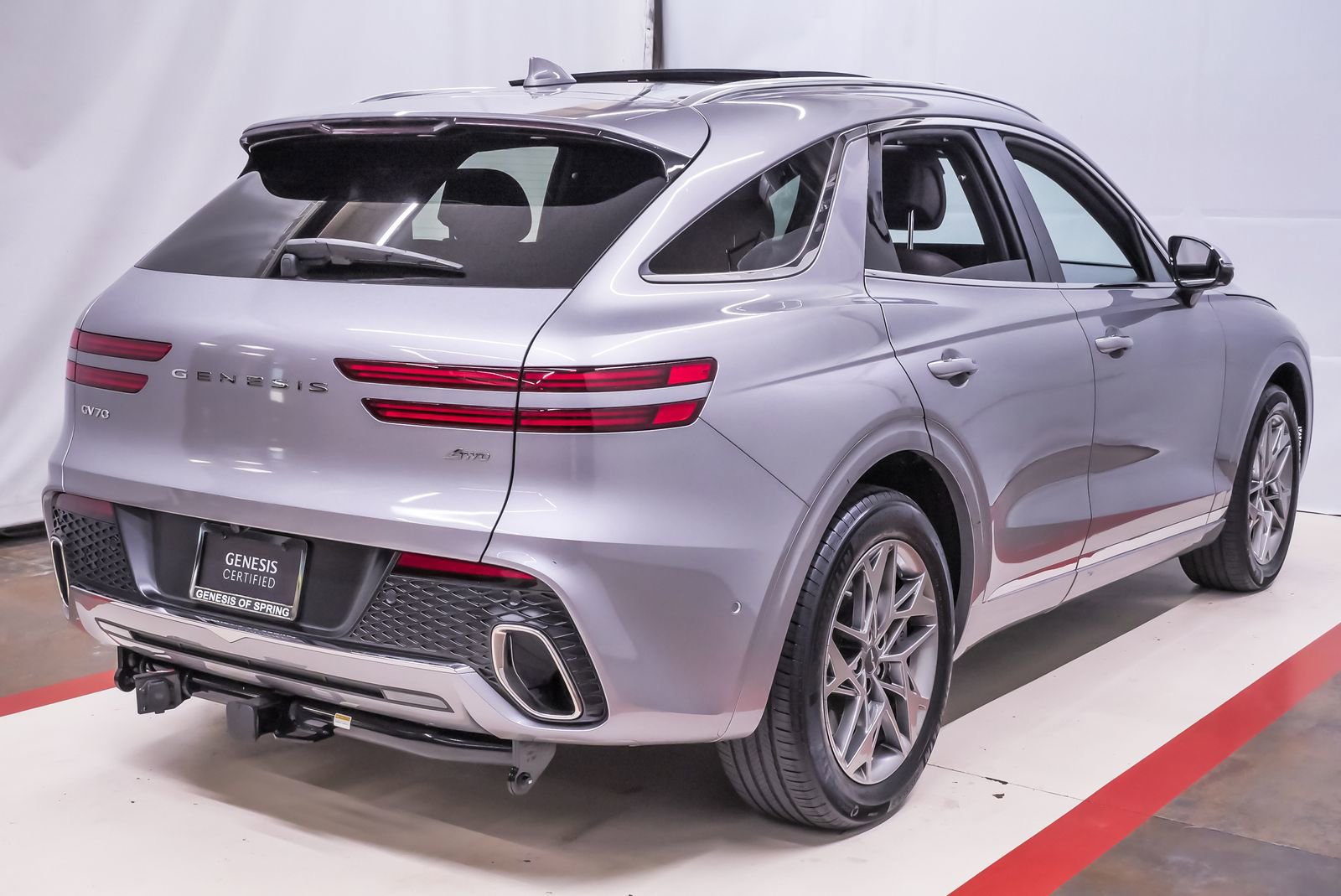 Certified 2023 Genesis GV70 2.5T Advanced w/ Advanced Package image 6