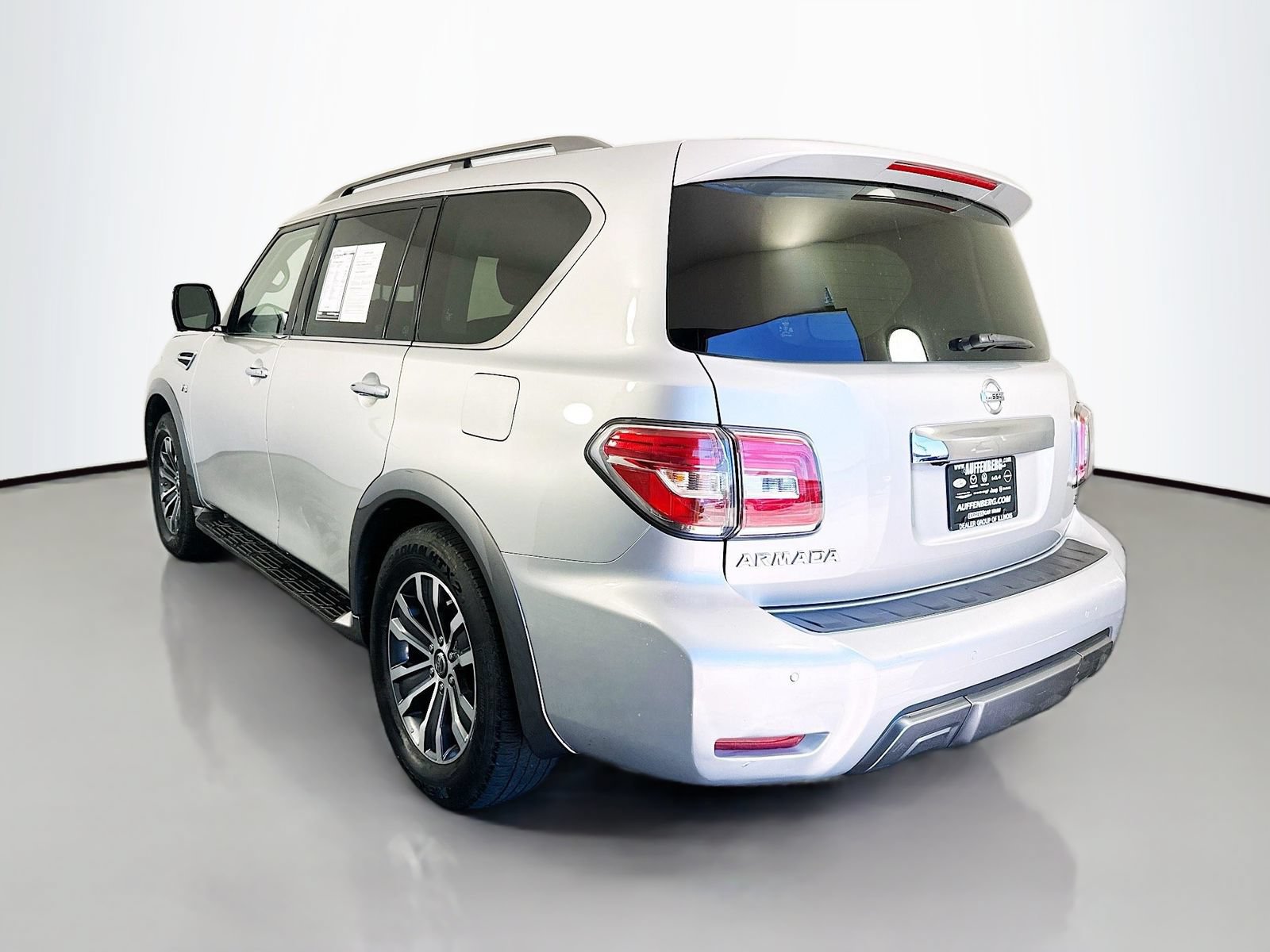 Used 2019 Nissan Armada SL w/ Premium Package AWD/4WD image 5