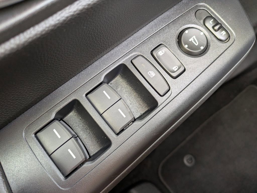 Used 2025 Honda CR-V Sport-L image 25