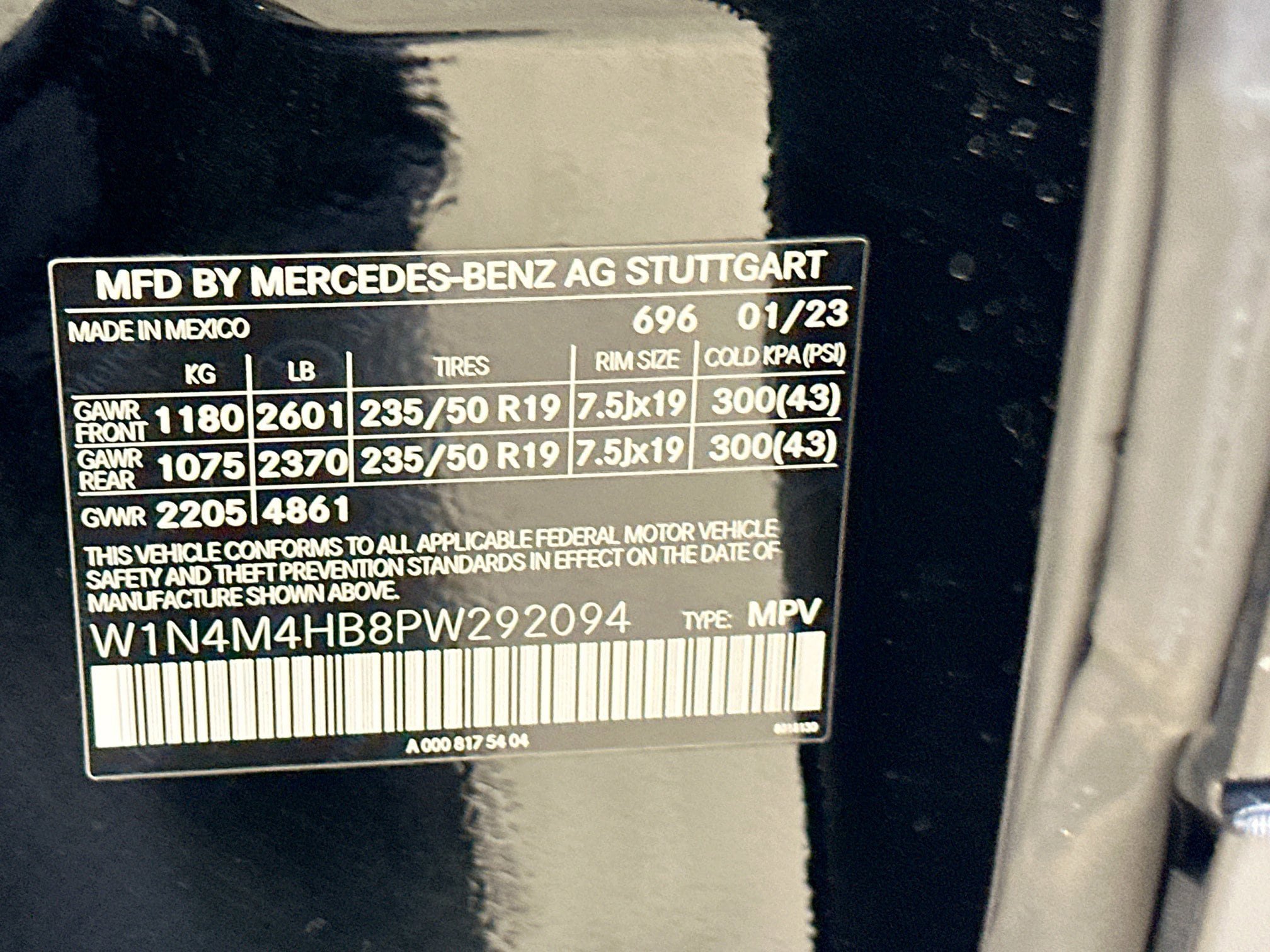 Certified 2023 Mercedes-Benz GLB 250 4MATIC image 38