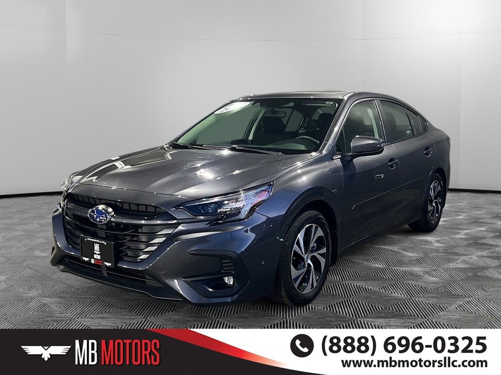 Used 2025 Subaru Legacy Premium image 9