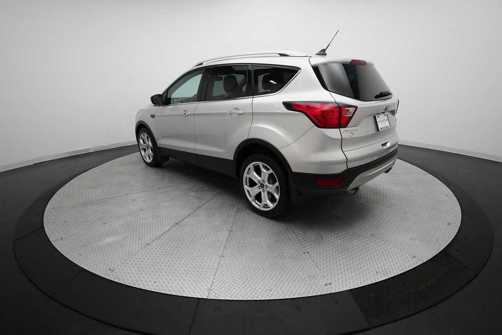 Used 2019 Ford Escape Titanium image 12
