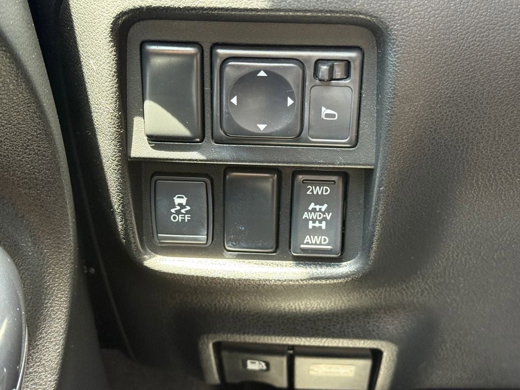 Used 2014 Nissan Juke S AWD/4WD image 19