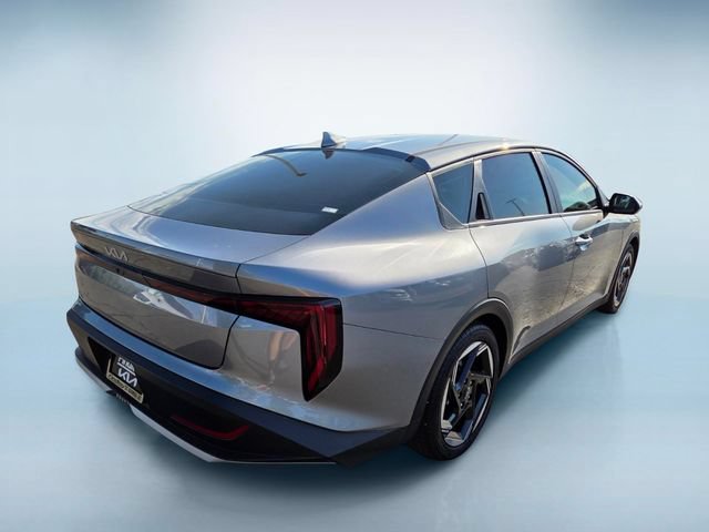 Certified 2025 Kia K4 GT-Line Turbo FWD image 4