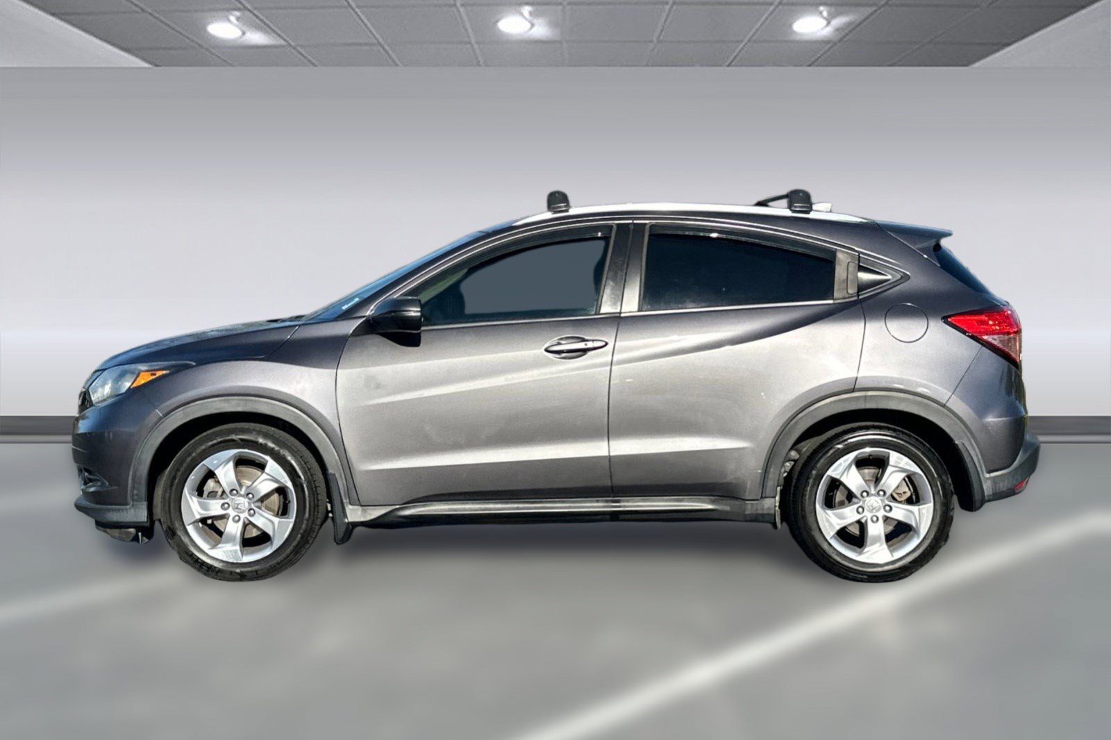 Used 2016 Honda HR-V EX image 2