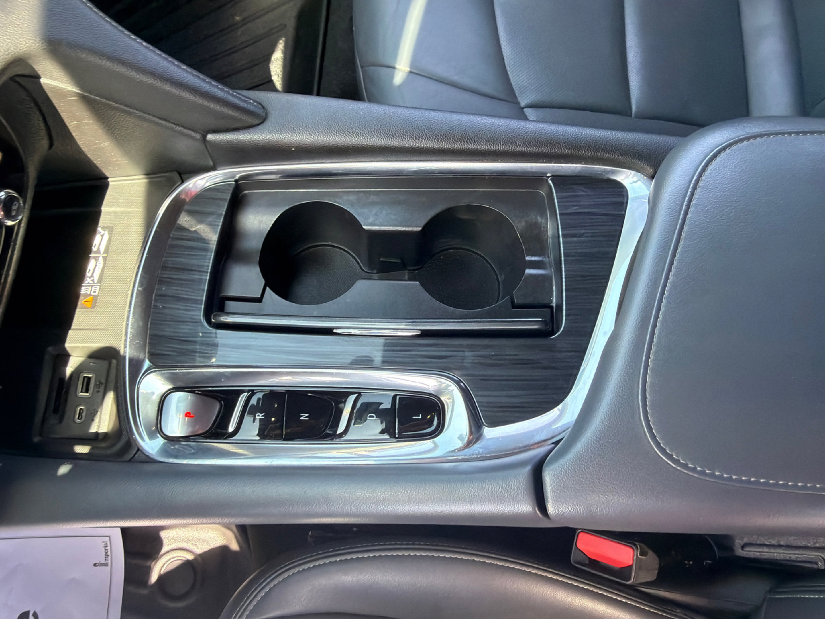 Used 2022 Buick Enclave Premium AWD/4WD image 33