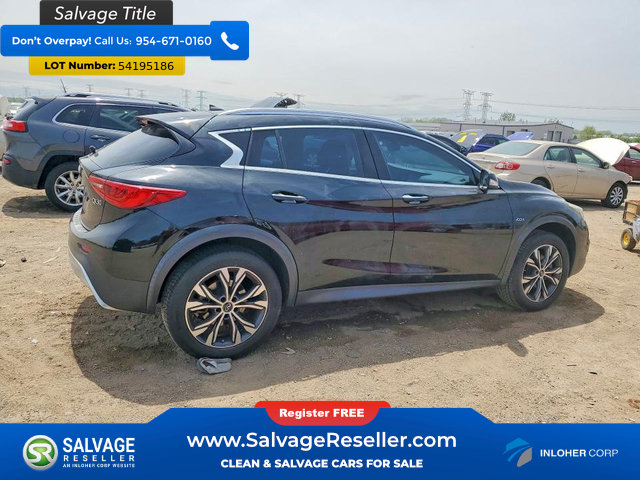 Used 2017 INFINITI QX30 Premium w/ Navigation Package AWD/4WD image 4