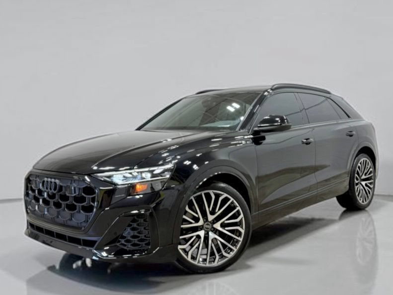 Used 2025 Audi SQ8 Premium Plus w/ 23" Wheel Package AWD/4WD image 2