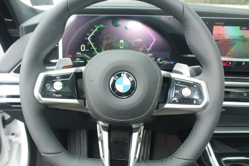Used 2026 BMW 740i xDrive w/ Premium Package AWD/4WD image 15