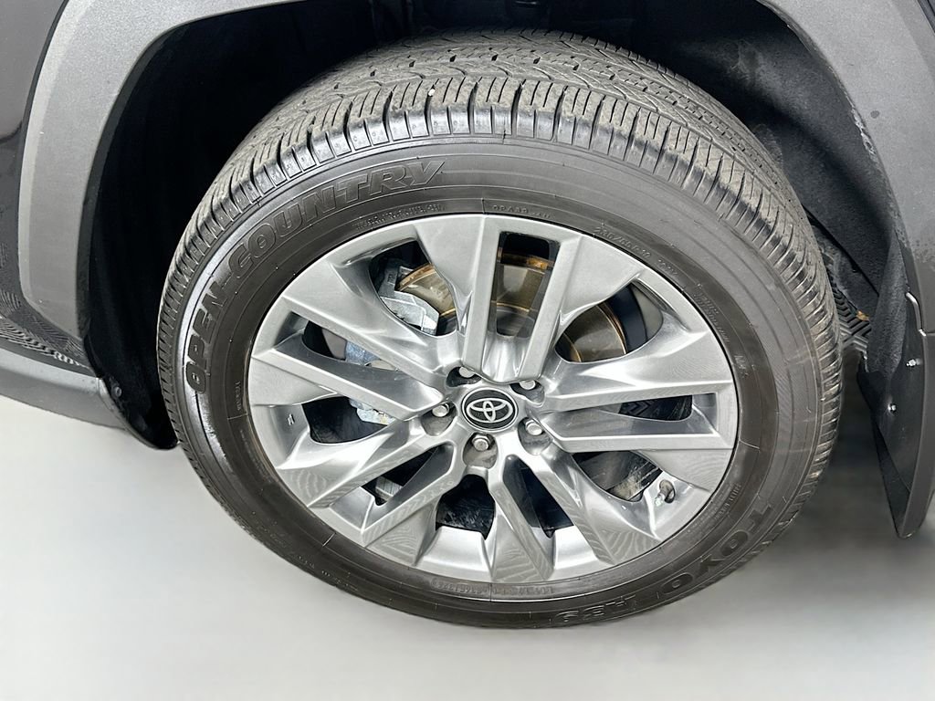 Certified 2025 Toyota RAV4 XLE Premium image 32