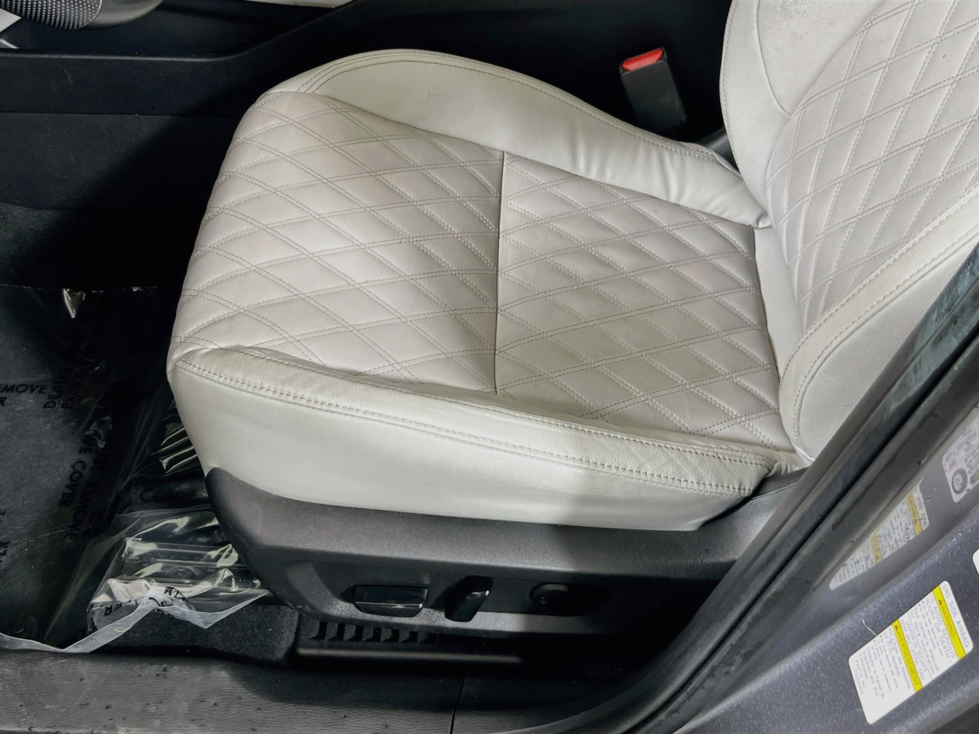 Used 2023 Mitsubishi Outlander SEL AWD/4WD image 18