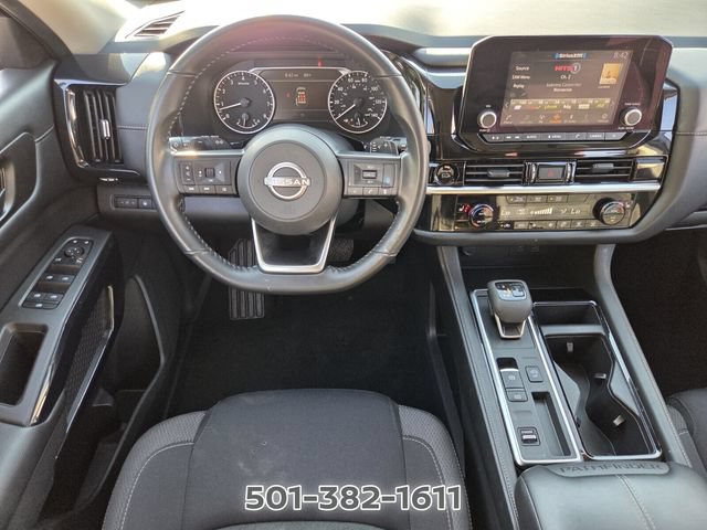 Used 2025 Nissan Pathfinder SV FWD image 13