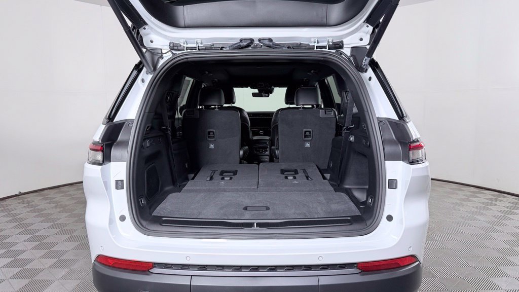 New 2027 Jeep Grand Cherokee L Limited AWD/4WD image 10