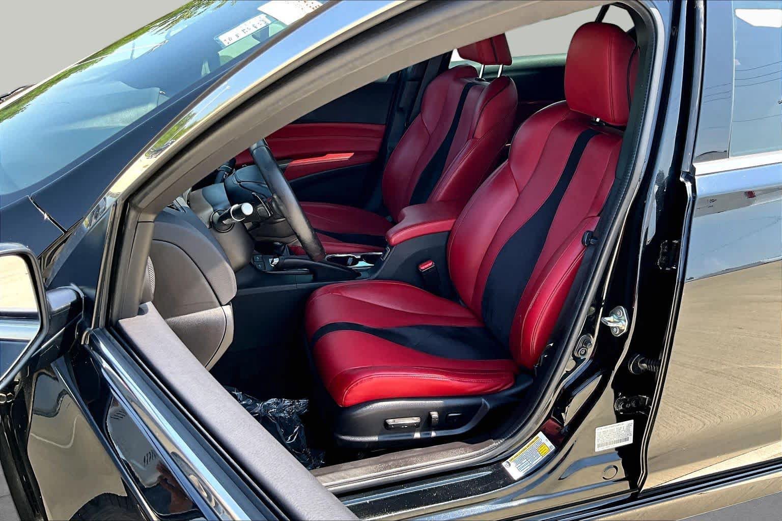 Used 2019 Acura ILX FWD image 8