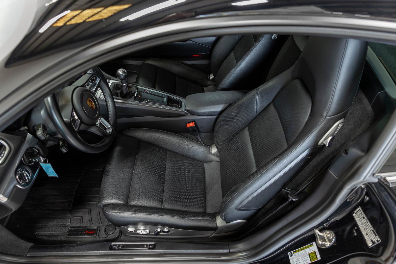 Used 2018 Porsche 718 Cayman RWD image 75