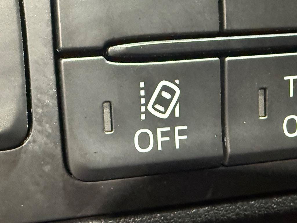 Used 2018 MAZDA CX-9 Touring FWD image 25