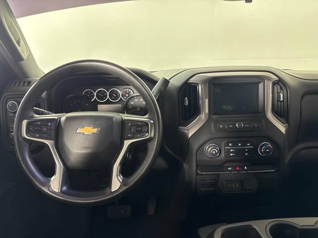 Used 2022 Chevrolet Silverado 2500 Custom w/ Custom Convenience Package AWD/4WD image 27