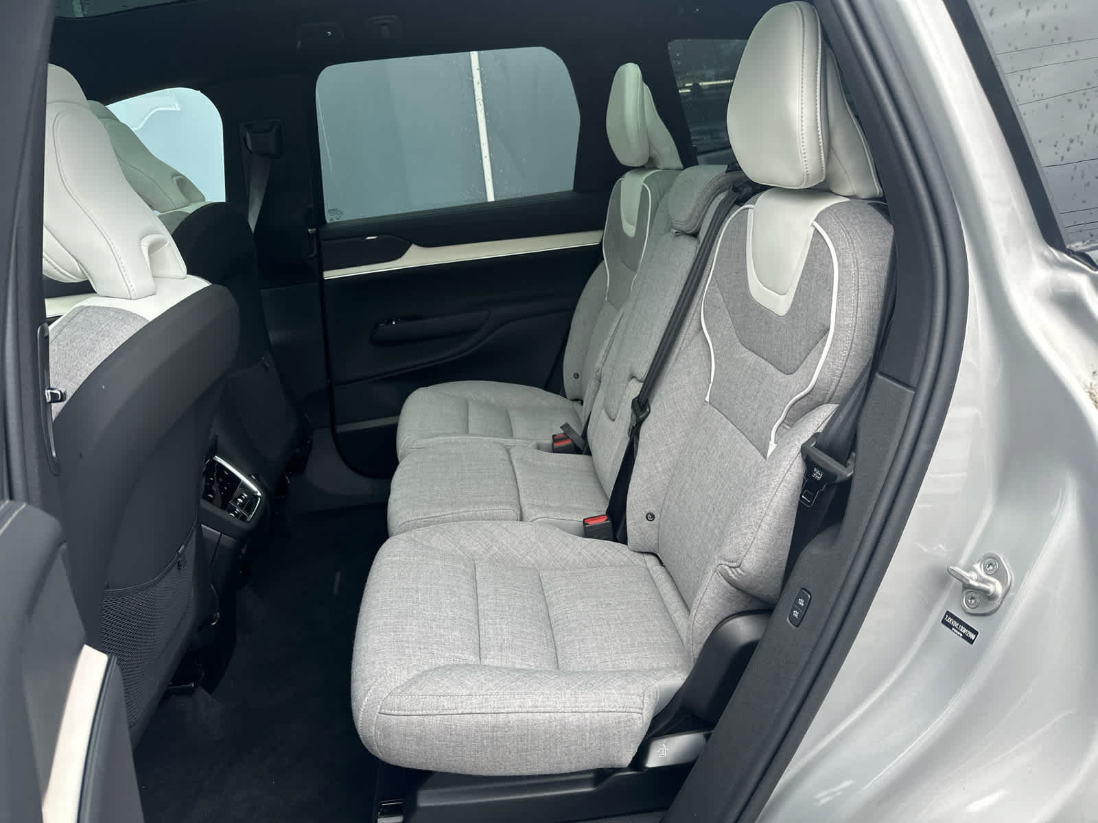 Used 2025 Volvo EX90 Ultra AWD/4WD image 22